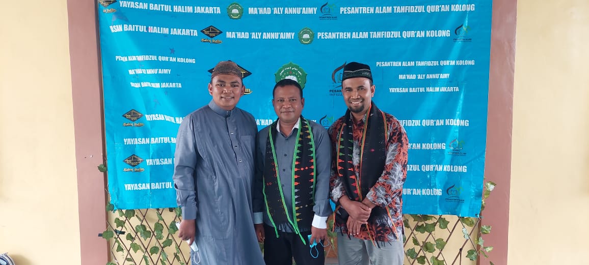 Kanwil Kemenag Provinsi NTT Mengunjungi Pesantren Kolong Desa Siru