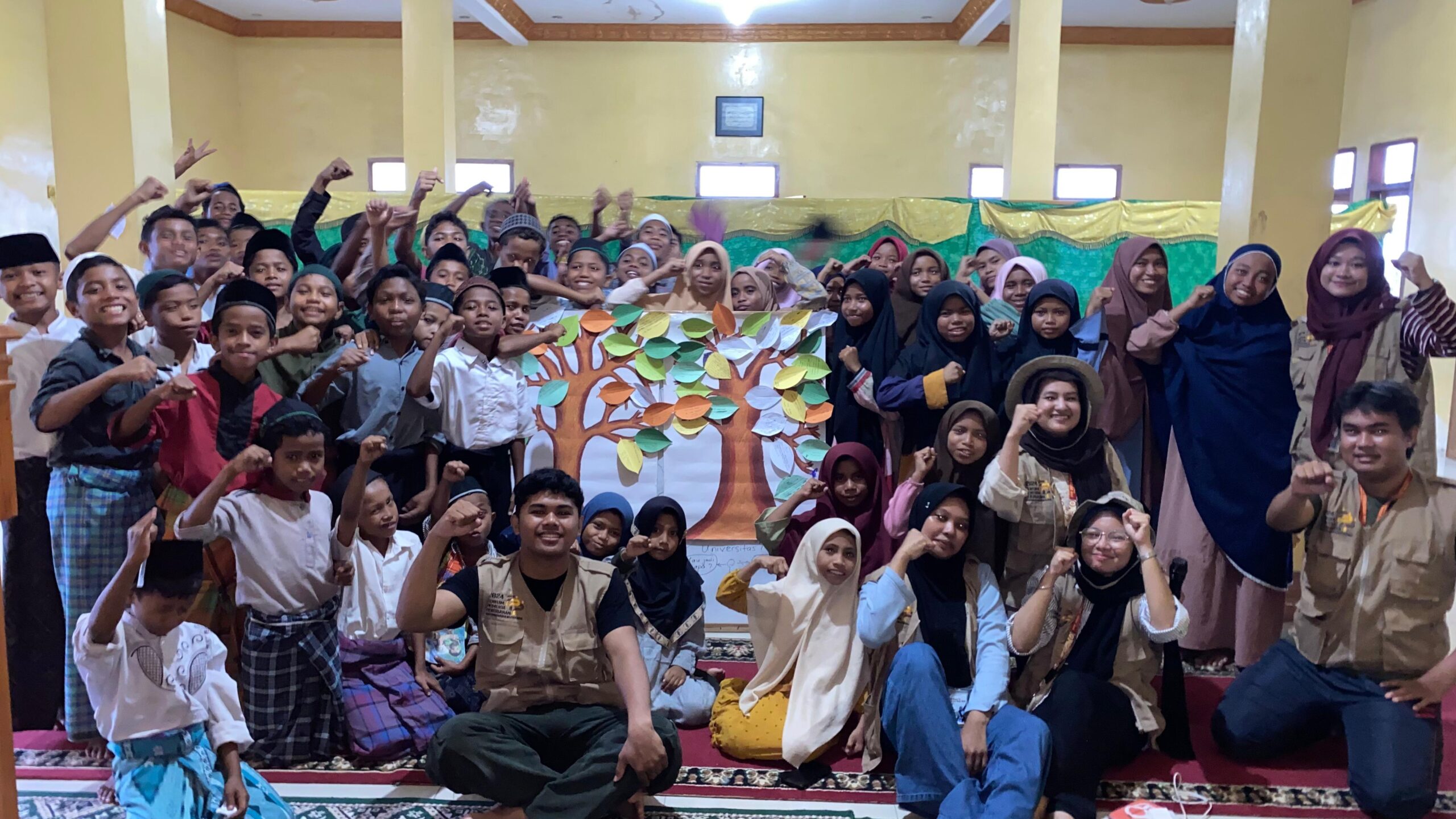 Forum Pemuda Perubahan Melakukan Pengabdian di Pesantren Kolong